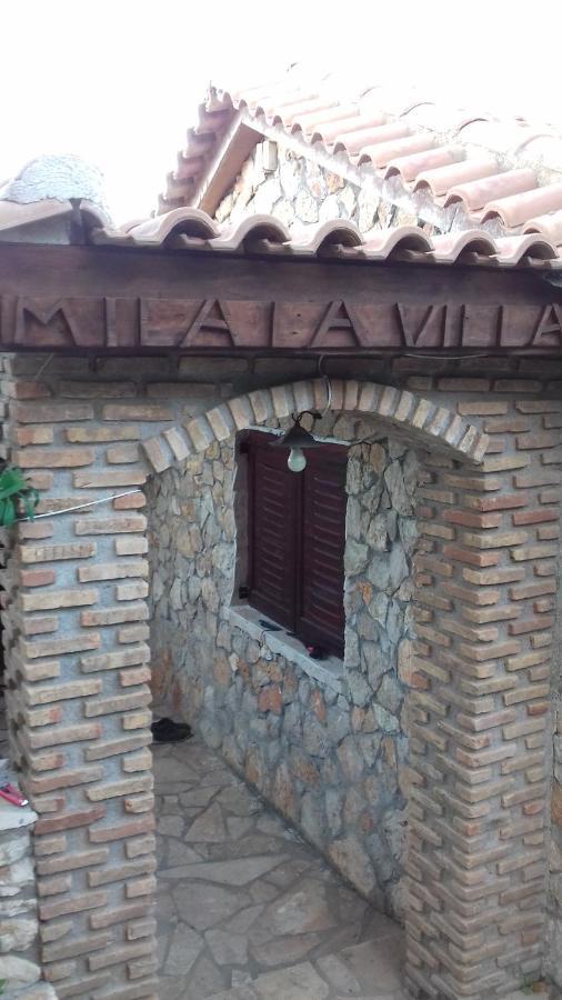 Mila La Villa Kastron  Экстерьер фото