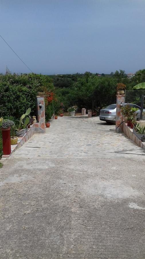 Mila La Villa Kastron  Экстерьер фото